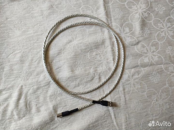 USB кабель из серебра