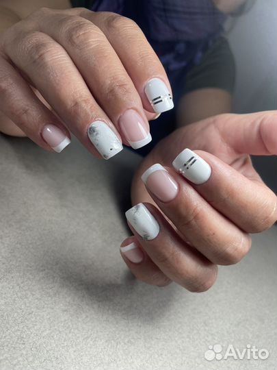Маникюра/наращивание ногтей