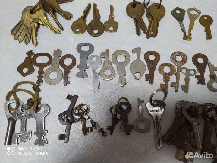 Ключи от дверных замков