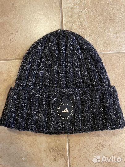 Шапка женская вязаная