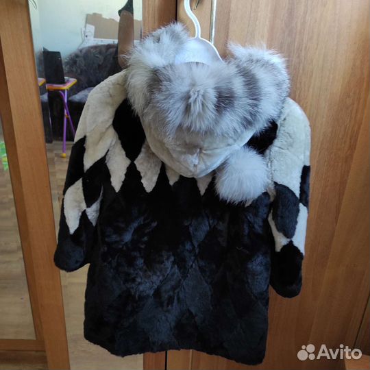 Шубка для девочки 98 с шапкой натуральный мех