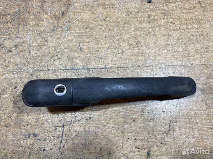 Ручка наружная Mercedes Vito W638 R111