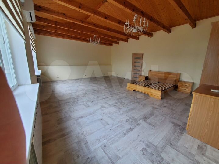 3-к. квартира, 119,5 м², 4/5 эт.