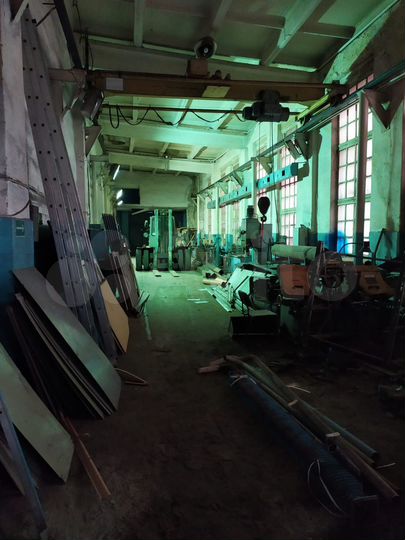 Свободного назначения, 1000 м²