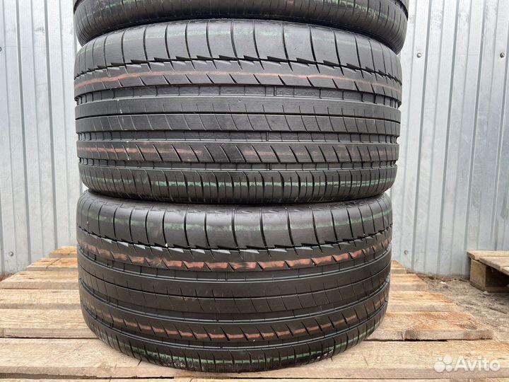 Michelin Latitude Sport 295/35 R21