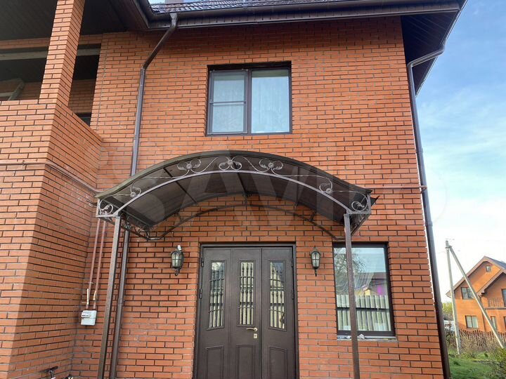 Дом 210 м² на участке 15 сот.