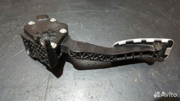 Педаль газа Subaru Forester SJ 20B 2014