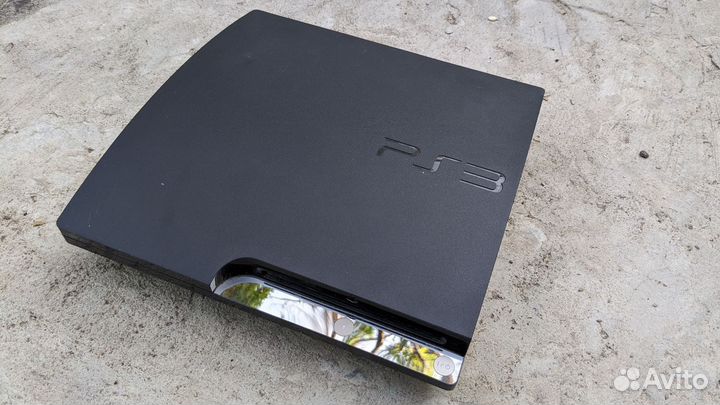 Sony Playstation 3 (прошита, 2 геймпада, 25 игр)