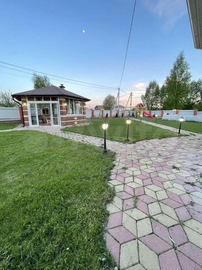 Коттедж 315 м² на участке 38 сот.