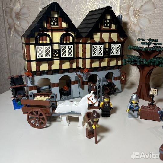 Lego castle10193 Средневековый рынок