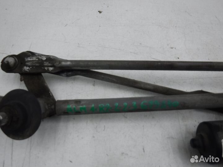 Трапеция стеклоочистителя на Nissan Almera