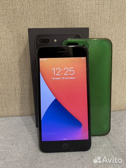 iPhone 8 Plus, 64 ГБ