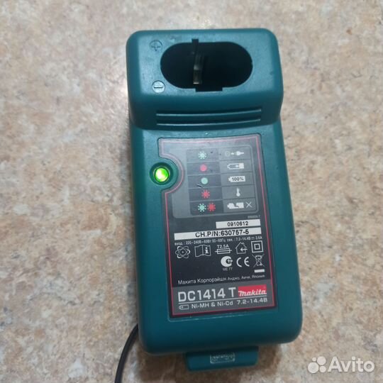 Зарядное устройство makita 14.4 В