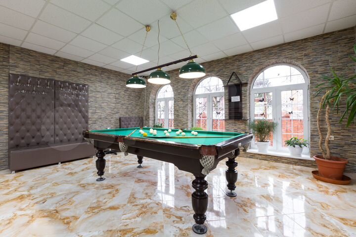 Коттедж 450 м² на участке 15 сот.