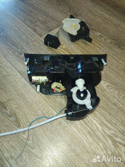 Кулиса Подторпедная проводка Блок климата Rio 3