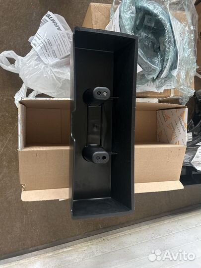 Крышка заднего фонаря schmitz универсальная