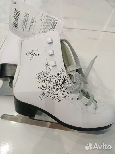 Коньки новые фигурные, 35 размер