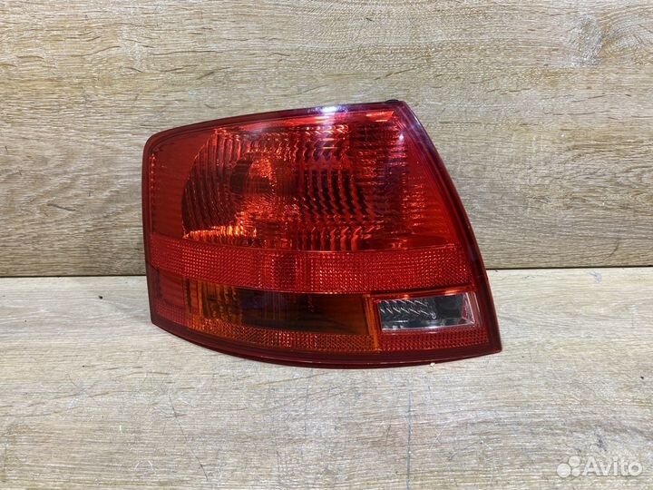 Фонарь левый Audi A4 B7 универсал Арт. 110469