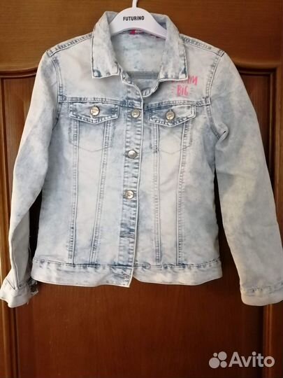 Куртки и ветровки