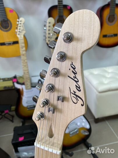 Новая Электрогитара Stratokaster