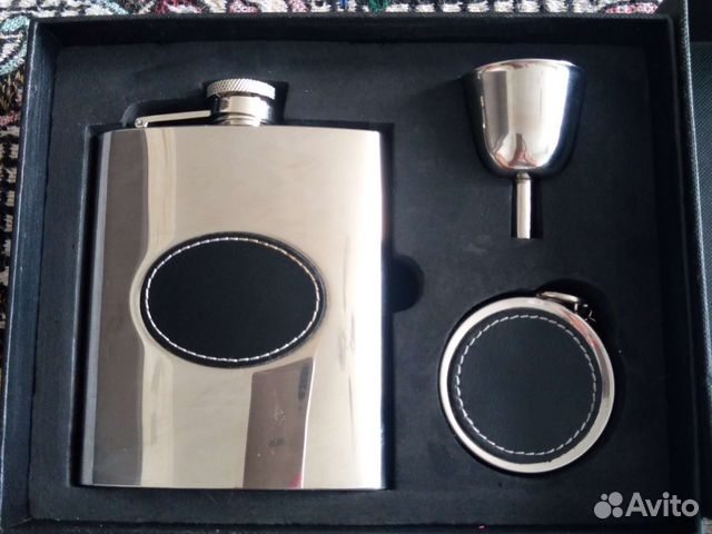 Мужской подарочный набор фляжка и рюмка