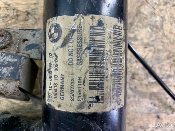 Амортизатор Л Зд BMW F15 F16 с дефектом