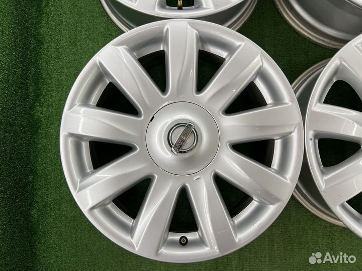 R17 Nissan оригинал 5x114.3 7JJ ET+45 цо66,1мм