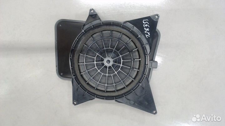 Сабвуфер Audi A8 (D3), 2004