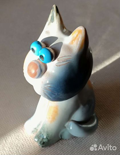 Фигурка котиков (копилка)
