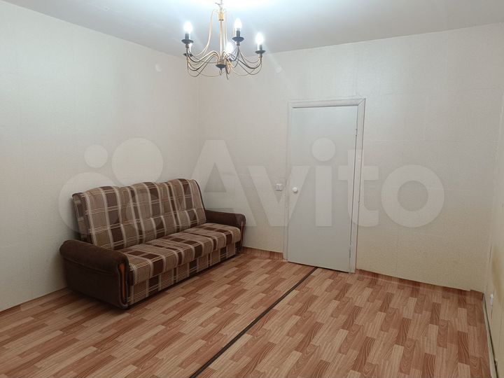 2-к. квартира, 72,1 м², 8/12 эт.