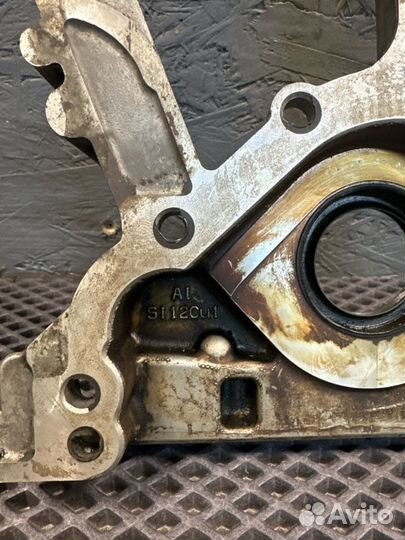 Крышка двигателя передняя Volkswagen Passat B6 BWE