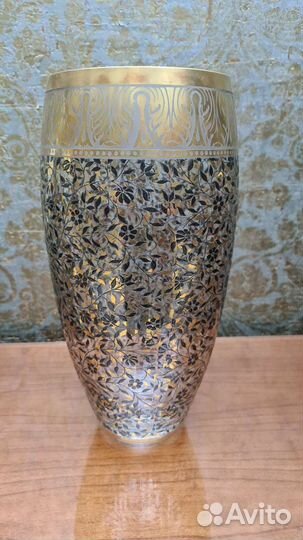 Ваза для цветов (коллекционная)