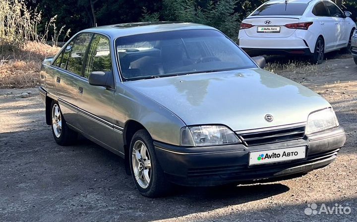 Opel Omega 2.0 МТ, 1988, 250 000 км