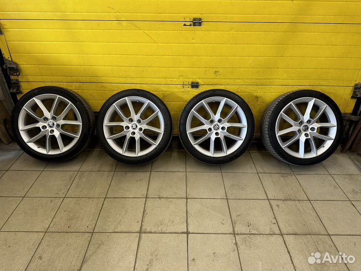 Колеса в сборе Gemini Skoda Octavia A7 RS R18