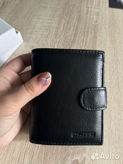 Кошелек мужской из натуральной кожи