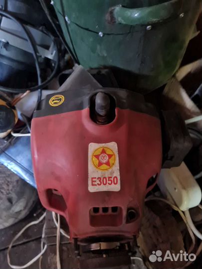 Двигатель мотокоса Красная звезда Е3050