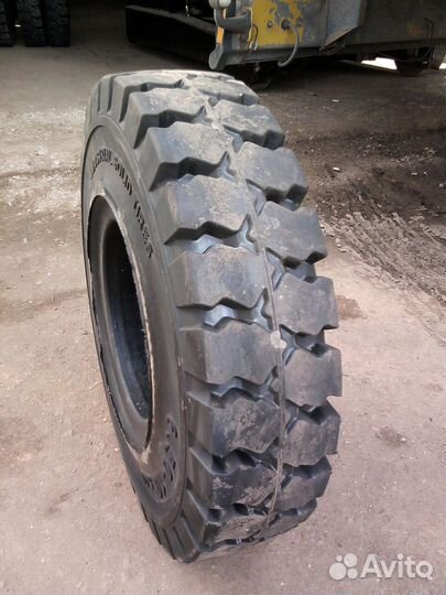 Шина 7.00-12 Wintec Цельнолитая