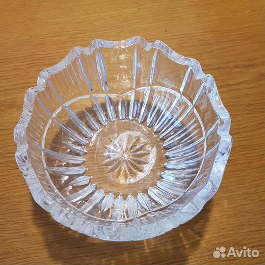 Хрустальная ваза