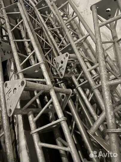 Сценическая ферма