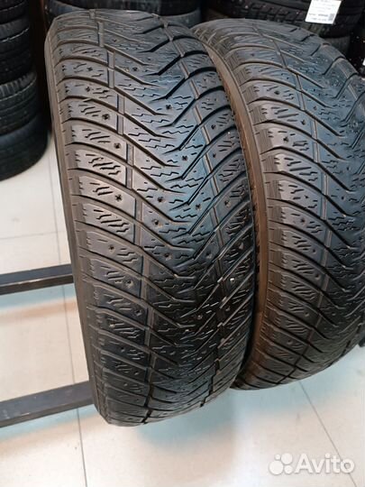 Yokohama Ice Guard IG65 215/65 R16 102T