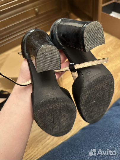 Туфли женские 35 размер черные