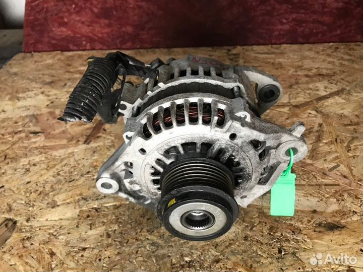 Генератор Nissan Terrano 2 ZD30 - 3.0 дизель (б/у)