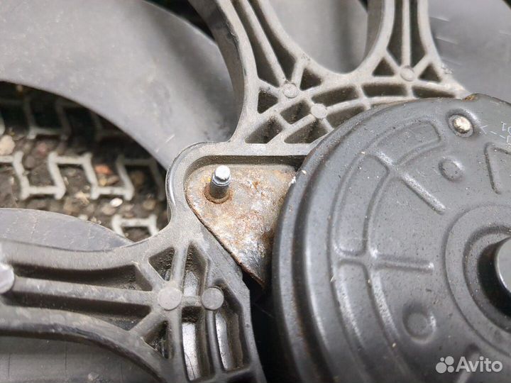 Вентилятор радиатора Nissan Juke, 2011