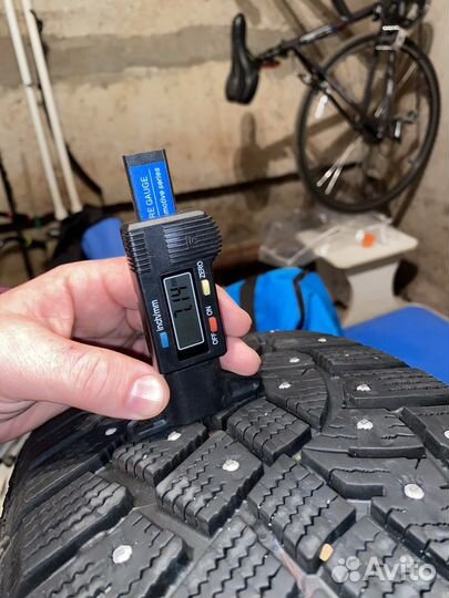 Continental IceContact 2 SUV 215/65 R17 103T