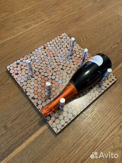 Настенный держатель для бутылок вина