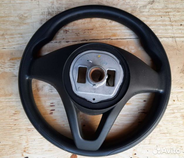 Руль на Mercedes V447 (A0004608003)