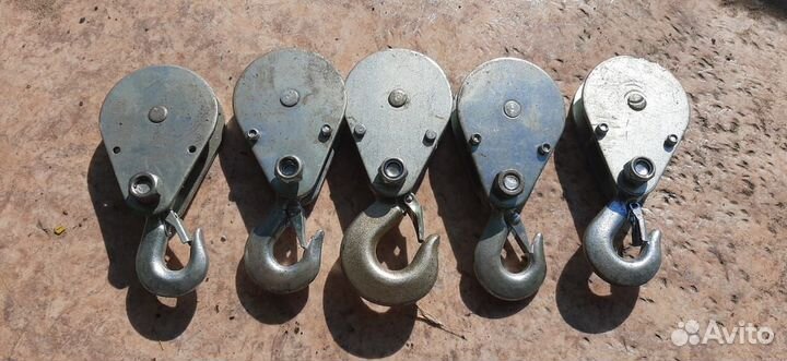 Крюк грузопод