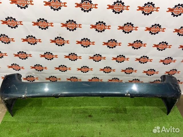 Бампер задний Toyota Granvia KCH16W 1KZ-TE 1996