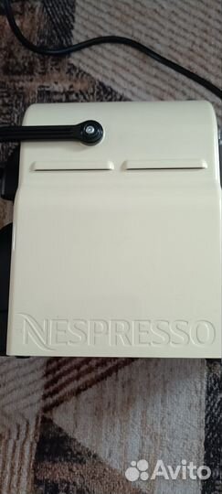 Кофе машина капсульная Nespresso Delonghi