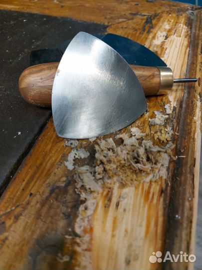 Цикля столярная (треугольник Рёло)